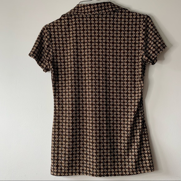 90’s Daisy Tee - Picture 4 of 11